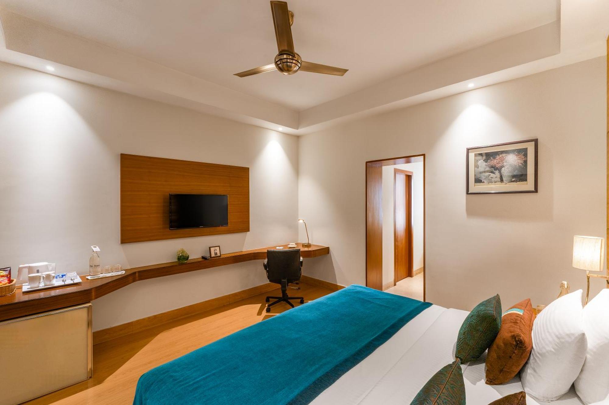 The Astor 4*